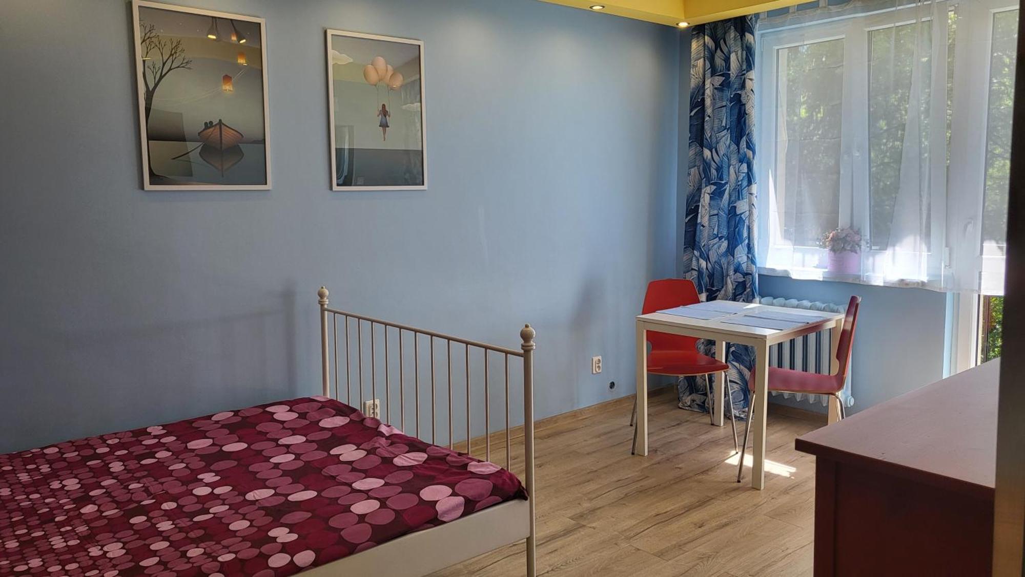Studiospanie Studio Kapitana Z Balkonem Na Parterze กดัญสก์ ภายนอก รูปภาพ