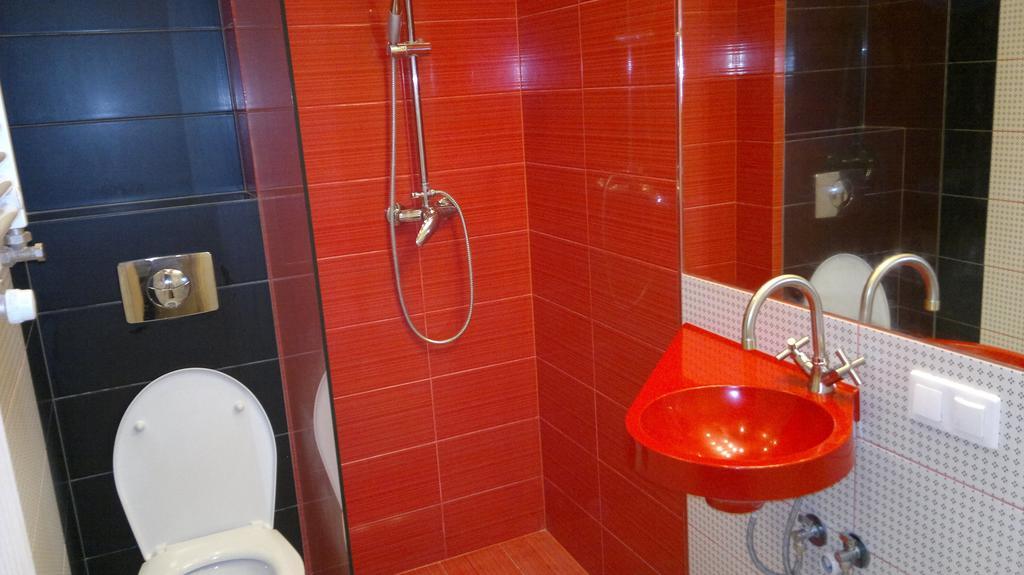 Studiospanie Studio Kapitana Z Balkonem Na Parterze กดัญสก์ ห้อง รูปภาพ